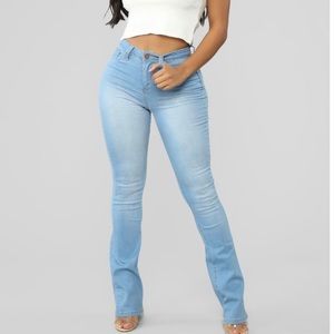 Bootcut jeans